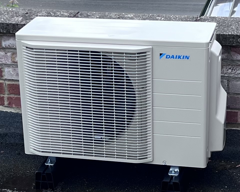 Daikin 2.5kW outdoor condenser unit